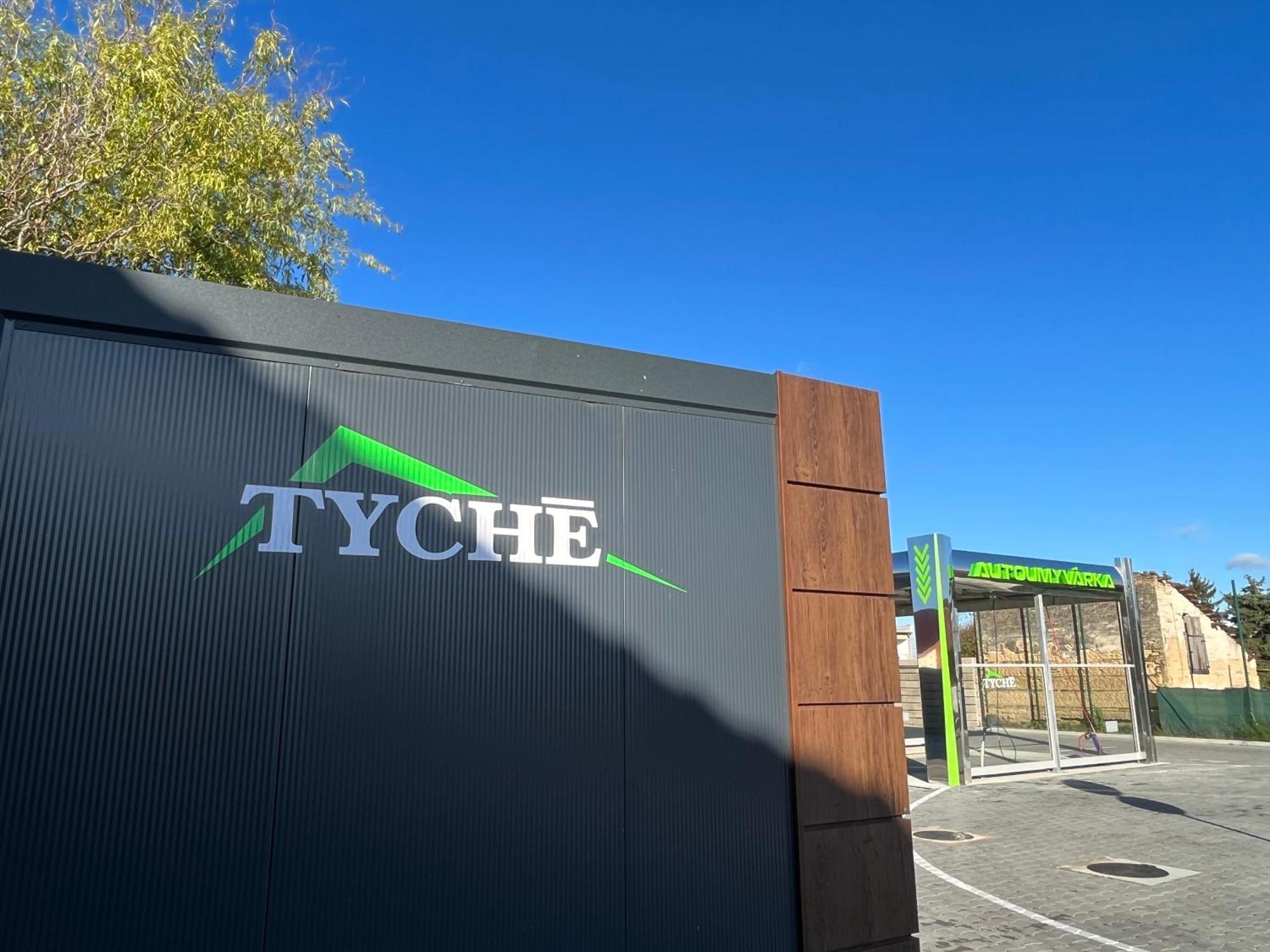 Penzion Tyche Surany Exterior foto