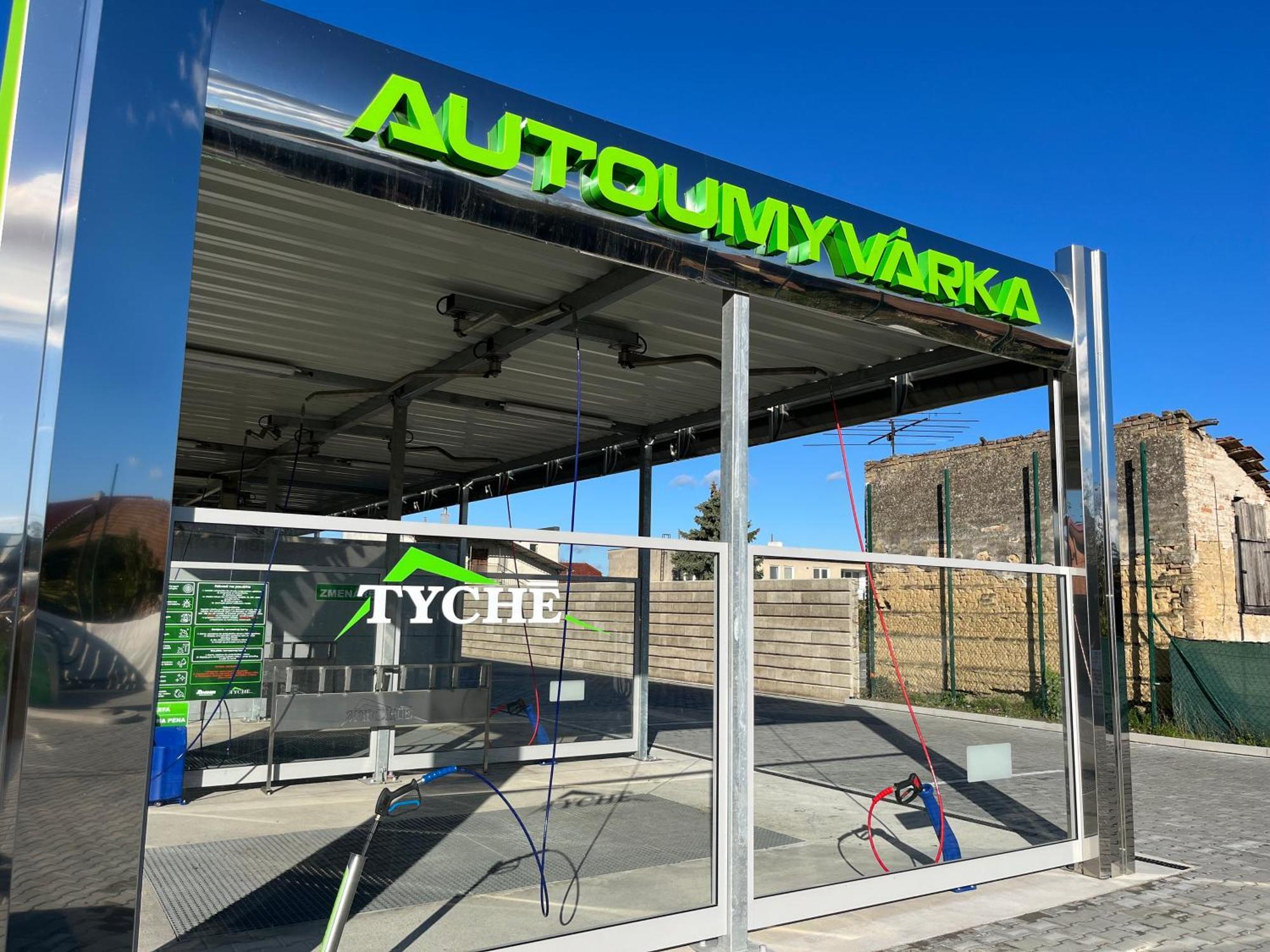 Penzion Tyche Surany Exterior foto